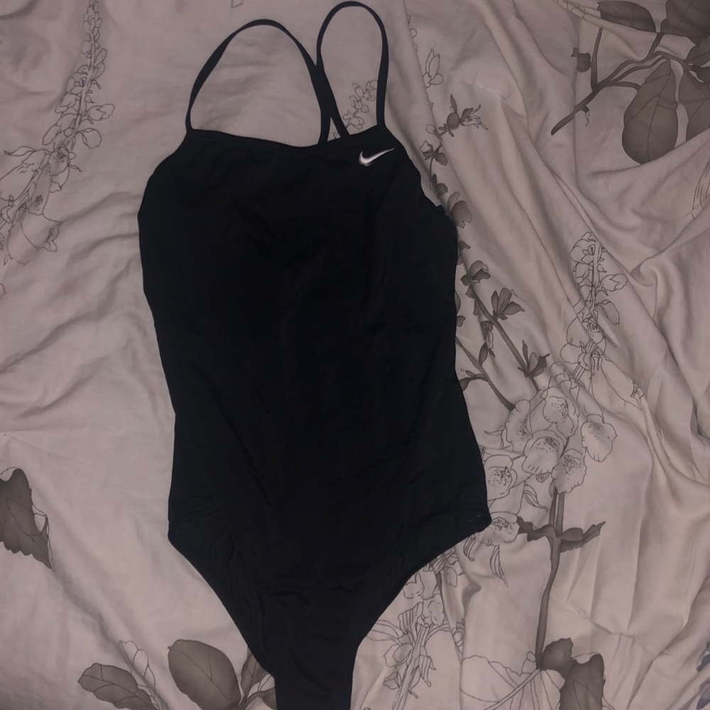 Nike black one piece swimsuit size 12-13 girls